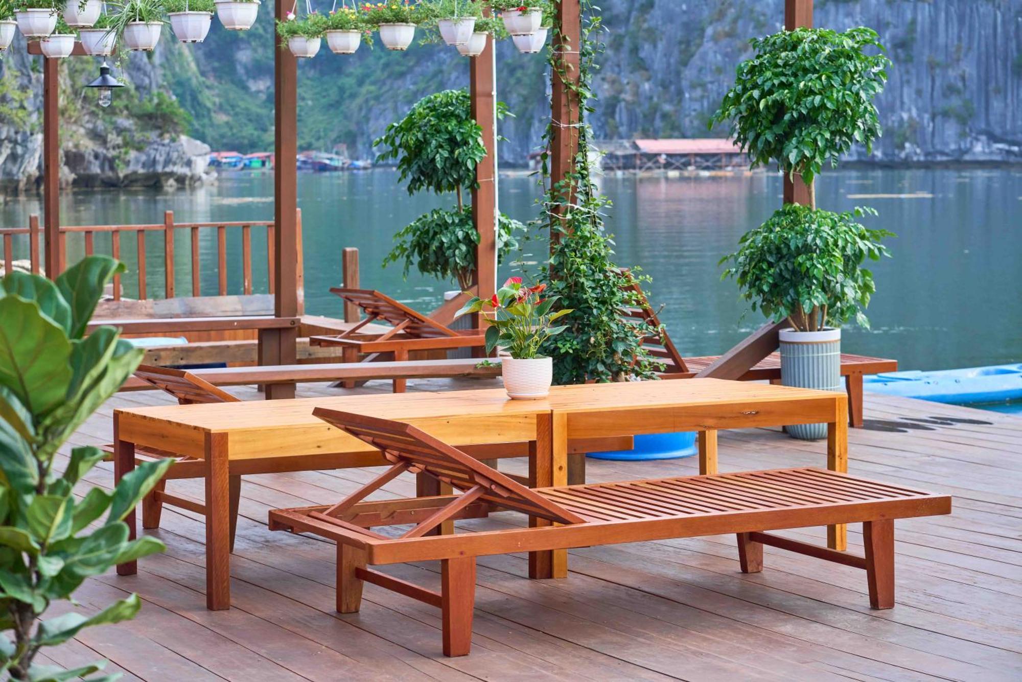 Lan Ha Floating Homestay